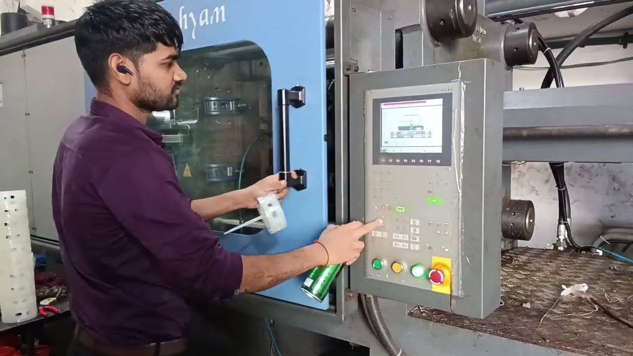 Injection moulding machine car coil buffer making 