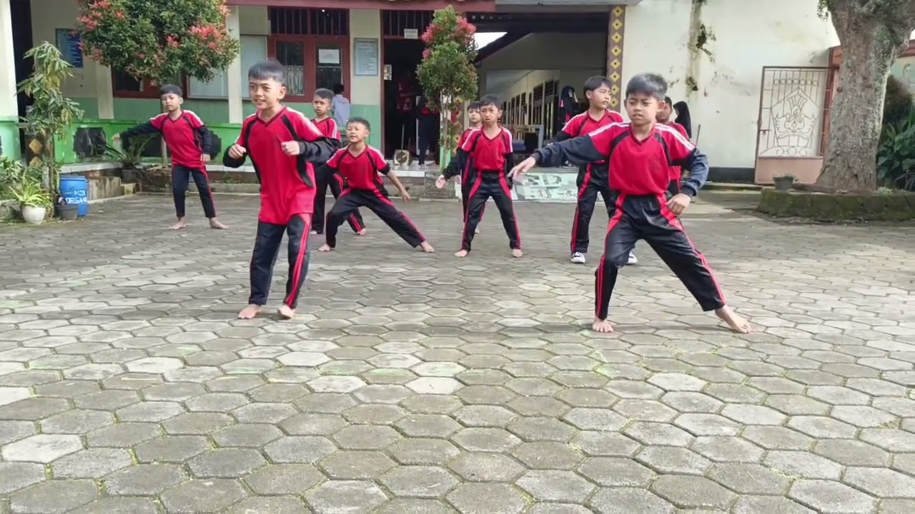 Gerak berirama kelas 2