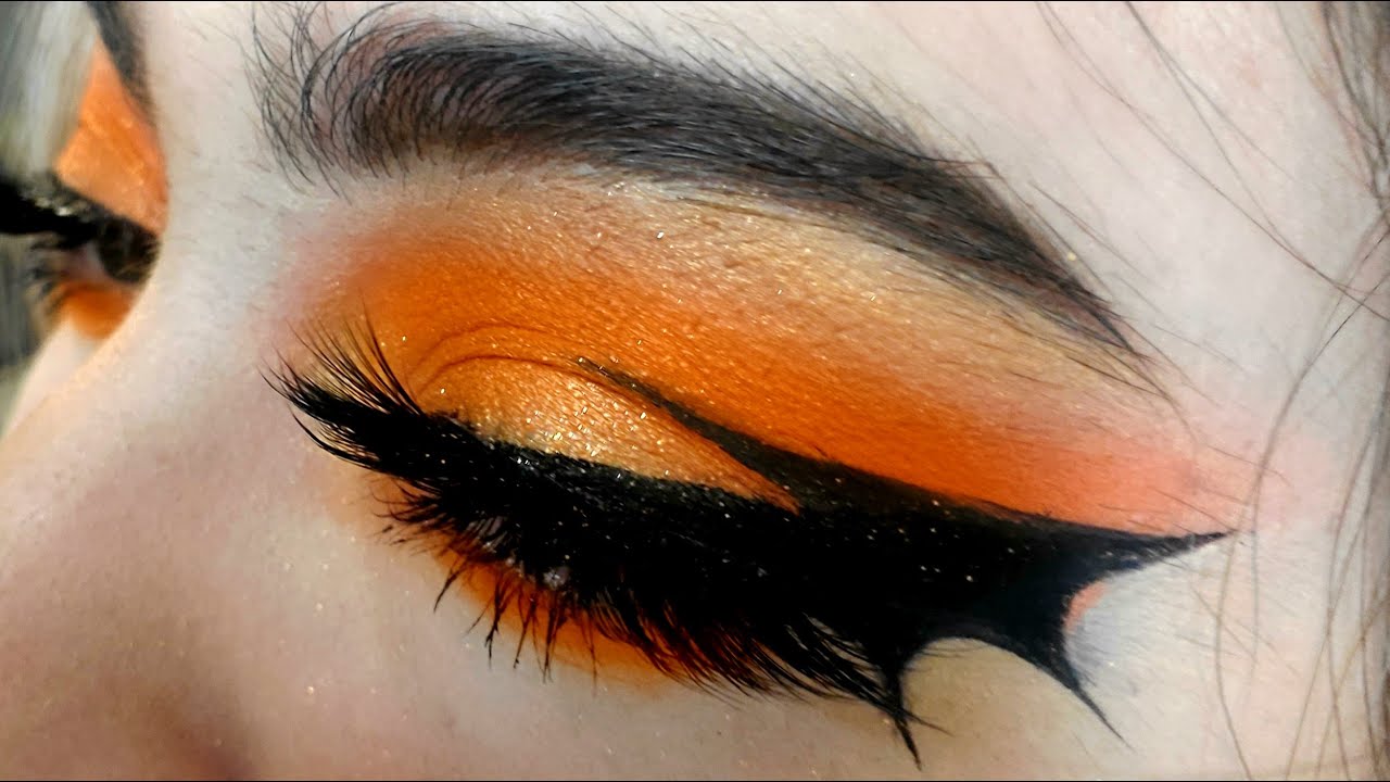 Orange Makeup + Bat Wing Eyeliner!