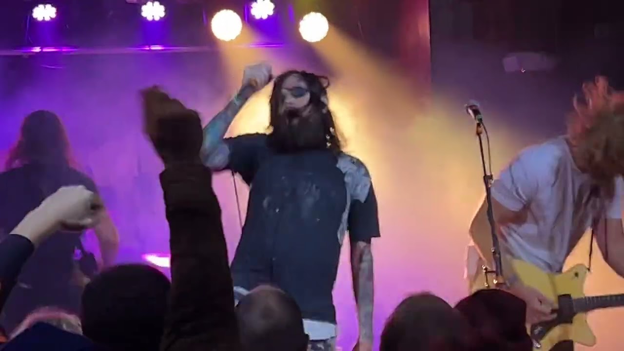 Maylene and the Sons of Disaster - Caution! Dangerous Curves Ahead