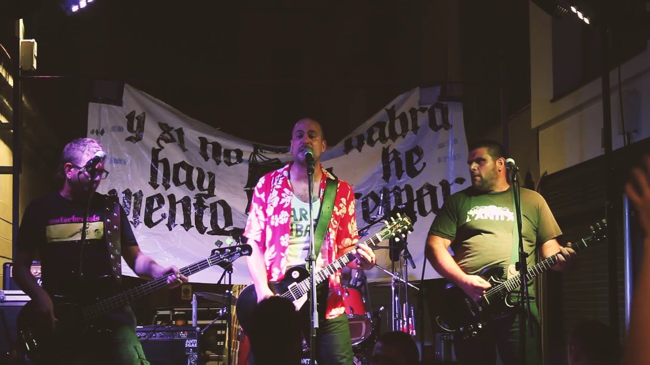 Redbruts - Ressaca, lluita i rock and roll (EN DIRECTE)