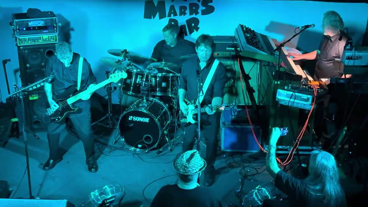 The Stranglers tribute band Straighten Out perform Genetix @ The Marrs Bar Worcester 18/10/25