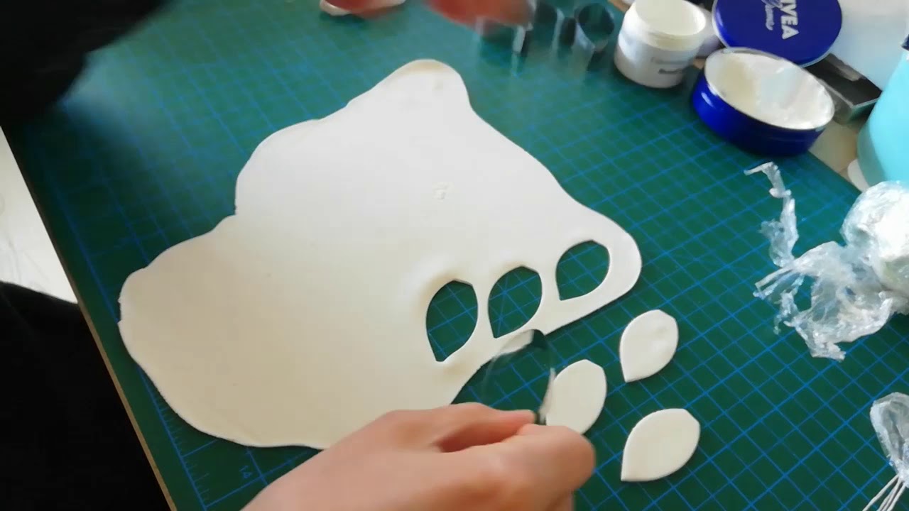 Soğuk Porselen Manolya Yapımı - Cold Porcelain Magnolia Tutorial