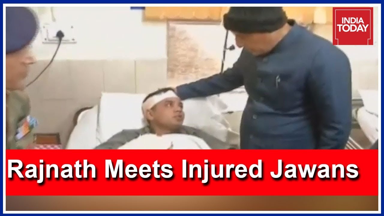 Rajnath Singh Meets Injured CRPF Soldiers At Army Base Camp In Srinagar | Pulwama Attack