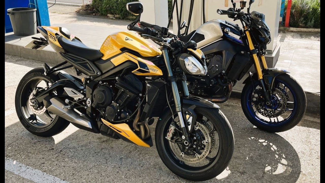 TRIUMPH STREET TRIPLE 765 RS 2023