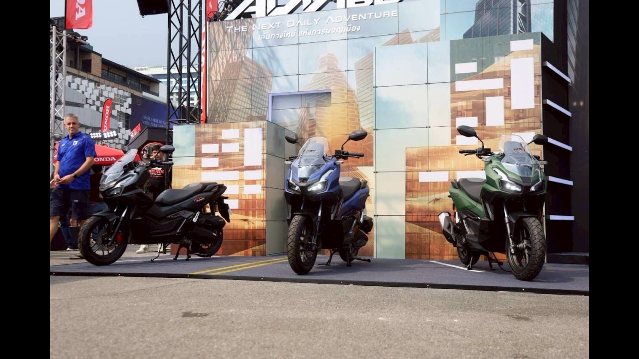 Tin nhanh 24/7 - Mục sở thị Honda ADV160 RoadSync 2026 ra mắt ĐNÁ với giá bán từ 73 triệu đồng.