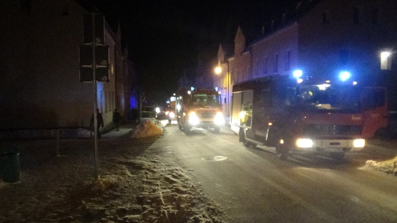 Wohnungsbrand mittel+ *Defekte DLK* Feuerwehr Lichtenstein, Heinrichsort, Hohenstein-Ernstthal