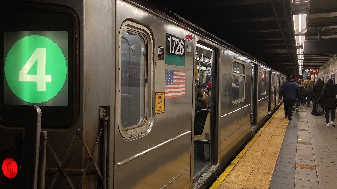 IRT Lexington Ave Line: (4) and (6) Express Trains @ 86th Street (R62A, R142, R142A)
