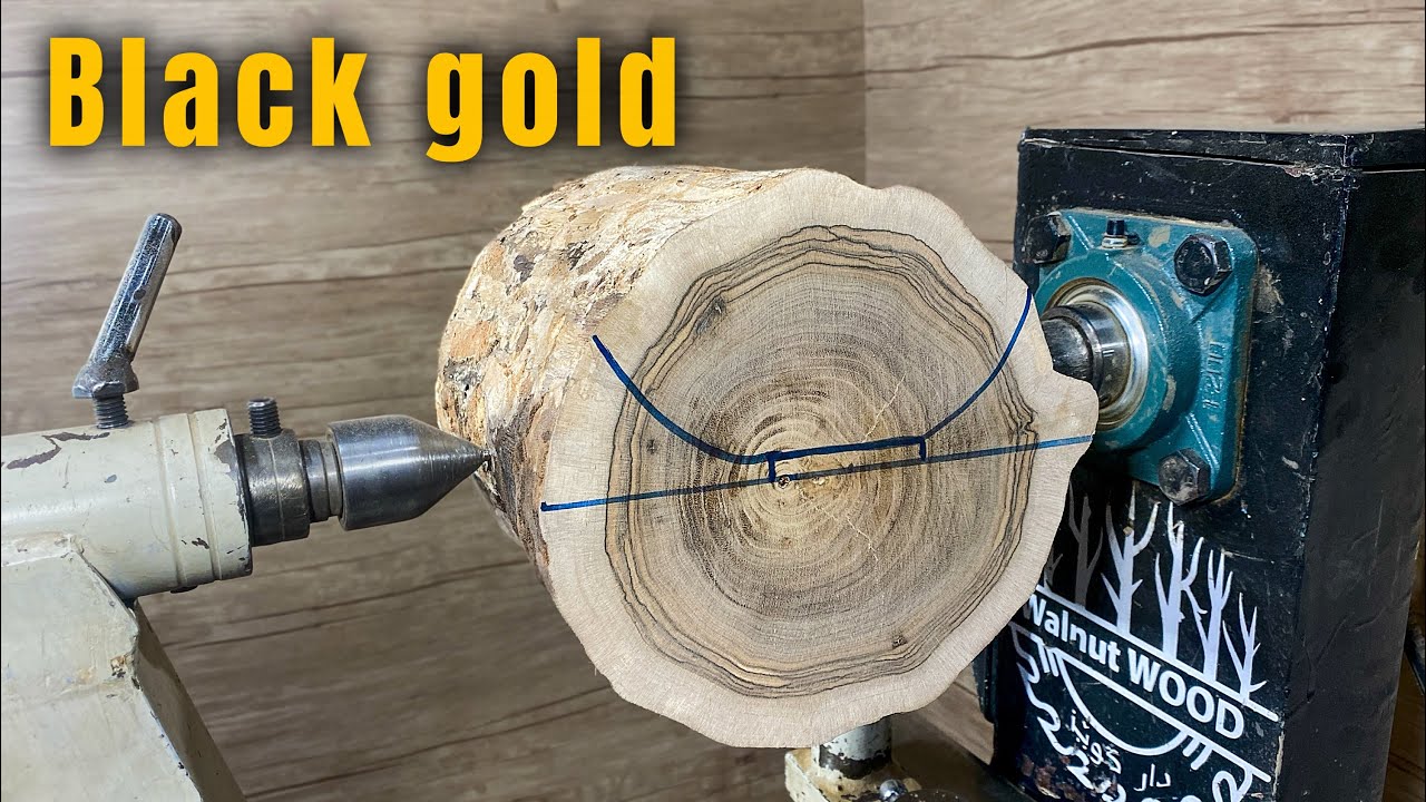 Woodturning black walnut log to bowl 