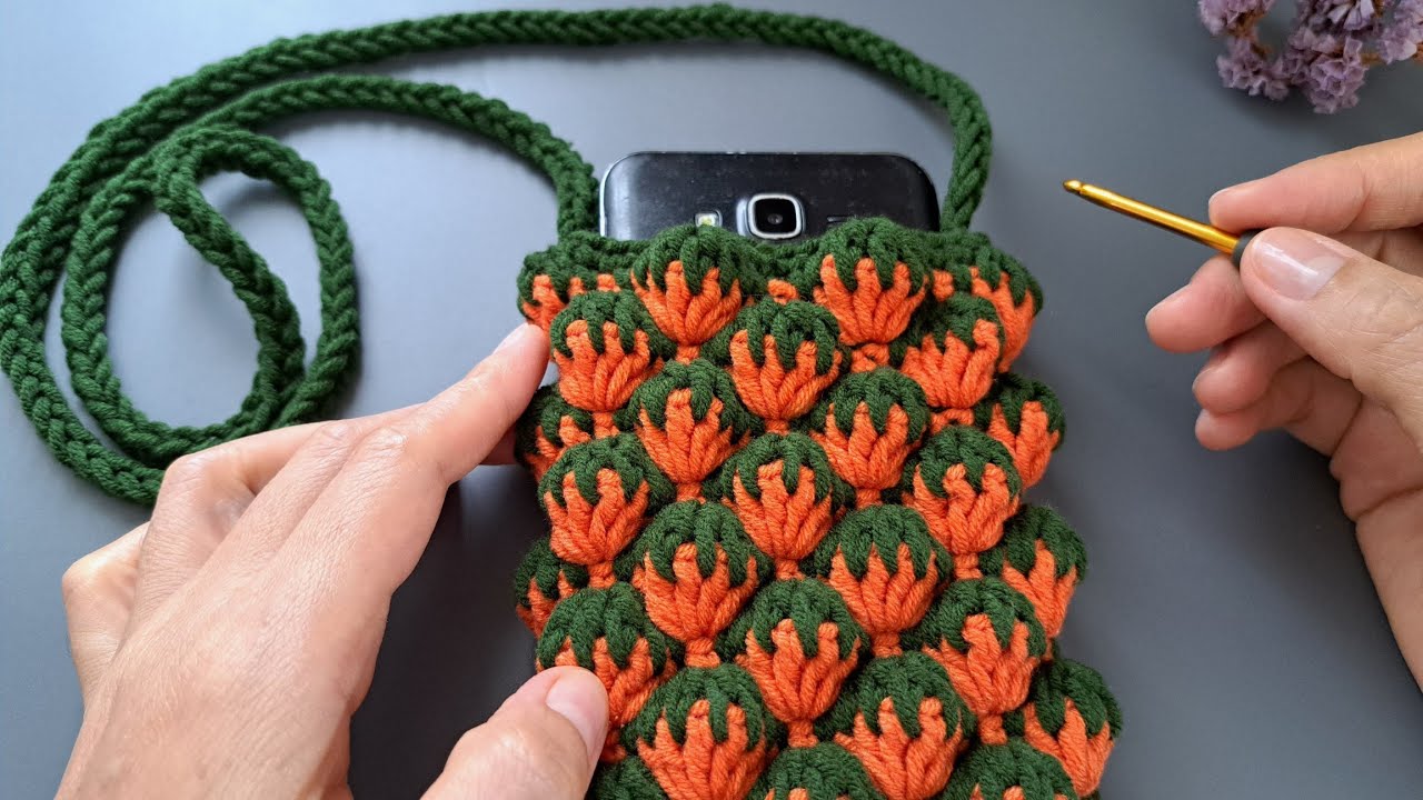 DIY Tutorial💖 Crochet phone bag Strawberry stitch pattern💖