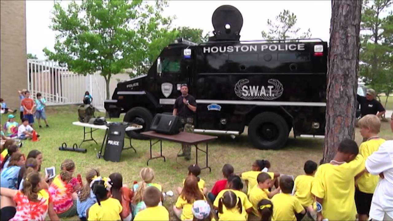 Kids Get an Inside Look at HPD (Houston Police Department, HPD Video Production, CG)
