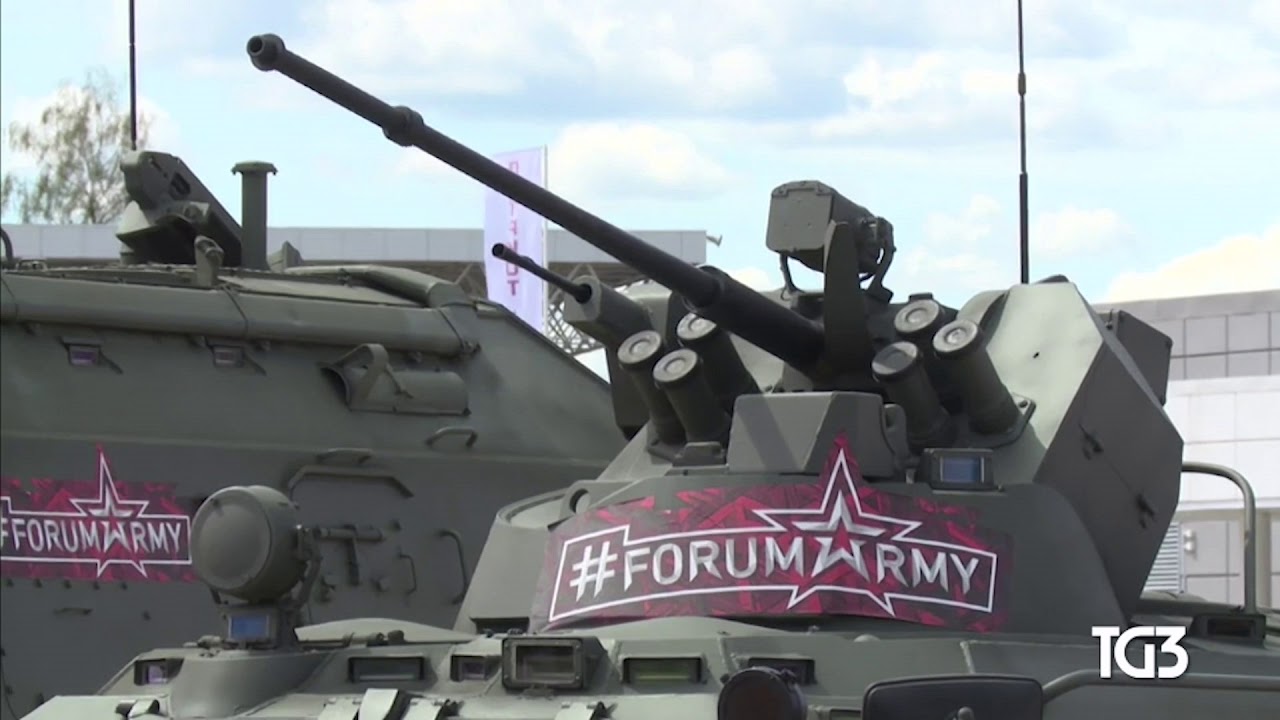 RUSSIA, OWL DRONE & MILITARY SHOW