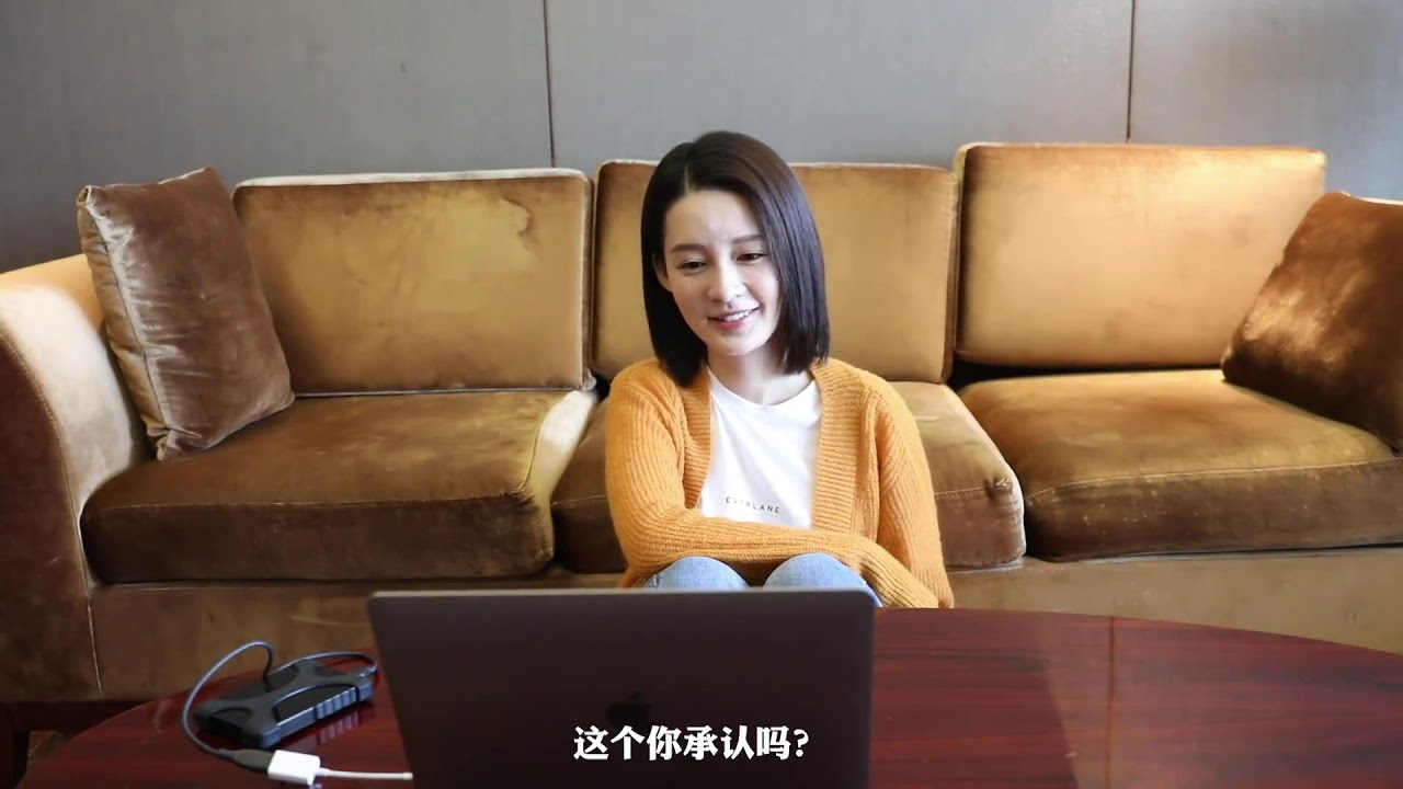 【李沁来了】李沁&黄景瑜《亲爱的戎装》杀青视频！