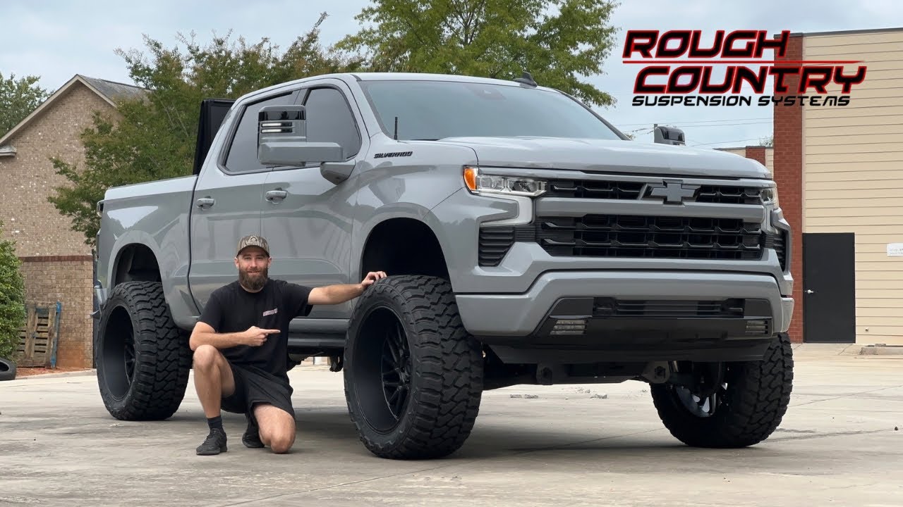 Поднятый и загруженный: Chevy Silverado, модернизированный с 6-дюймовым лифтом и колесами 24x12