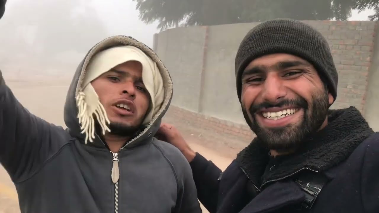 “Itni Sakht Sardi Mein Ghaon Ke Bachay, Lakri Aur Aag 🔥 | Shehr Aur India Mein Aisa Maza Nahi”