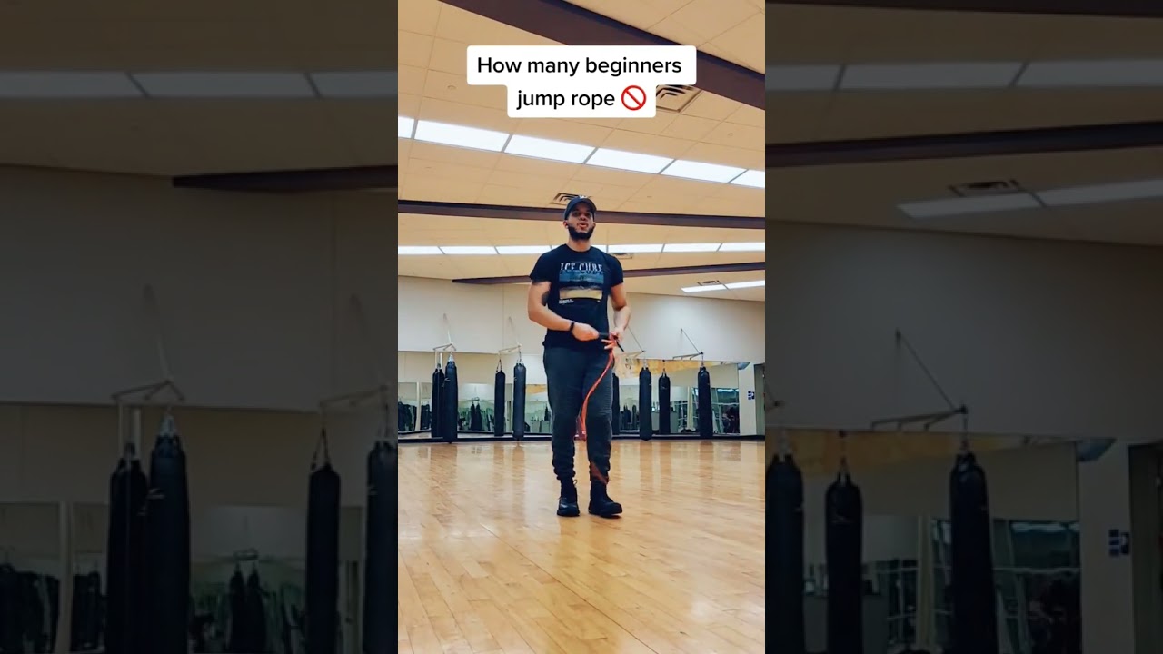 How beginners do the double unders vs how you should actually do it! 