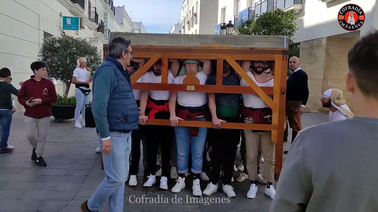 ENSAYOS SEMANA SANTA 2024 - COSTALEROS LÁGRIMAS Y ESPERANZA - CHICLANA DE LA FRONTERA