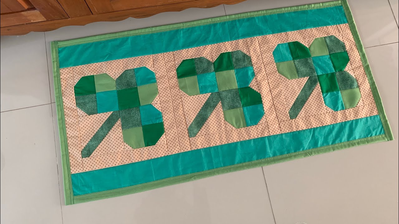 Tapete de retalhos em formato de trevo 🍀
