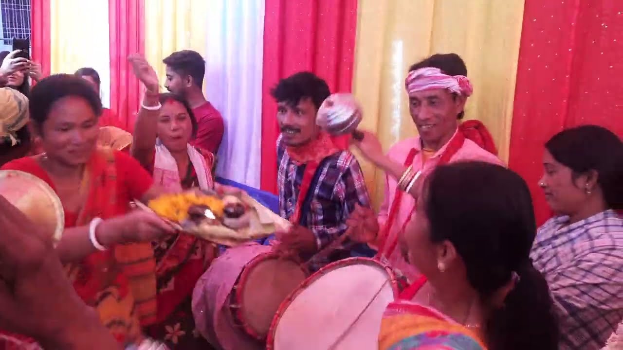 কোচৰাজবংশী পৰম্পৰাত দৰা-কইনা আদৰণি নাচ| Rajbongshi Wedding dance to welcome the newly married couple