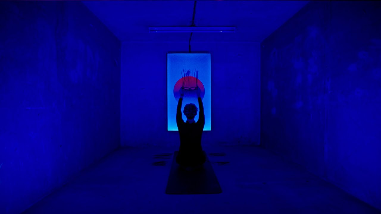 Howl - She Drew The Gun (Official Music Video)