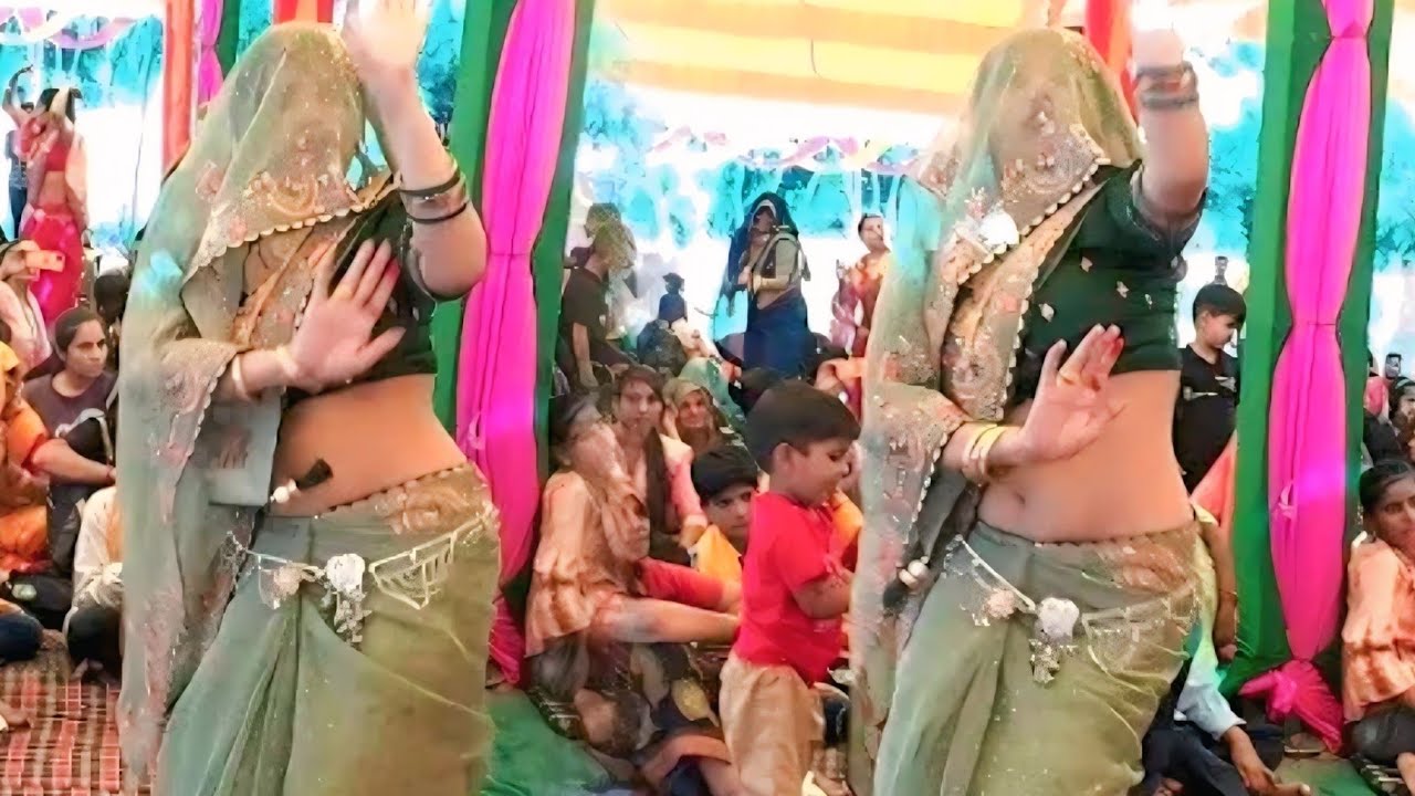 गाँव सिकहरा में न्यू भाभी का छल्लेदार डांस!!सतीश शास्त्री जी!!जय माँ बेहड बाली धाम