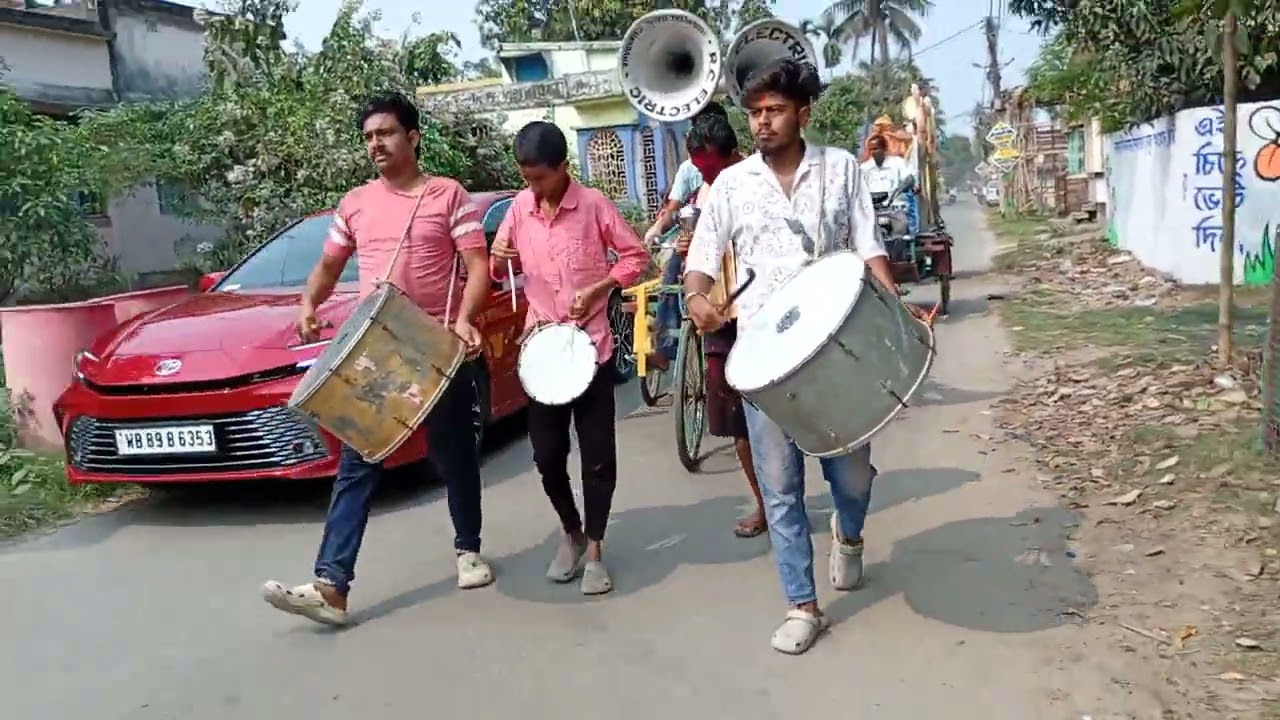 Jhinku nakur tasa bajna 👍👍👍 mob -7001365893