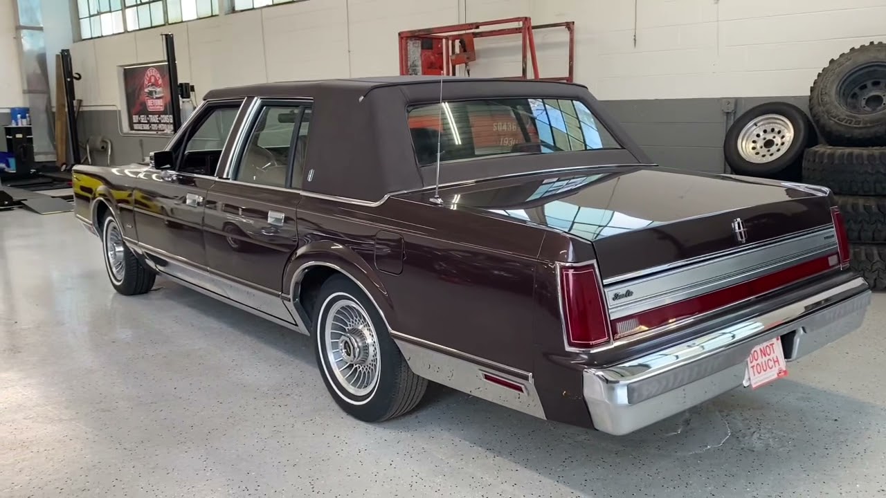 1988 Lincoln Town Car