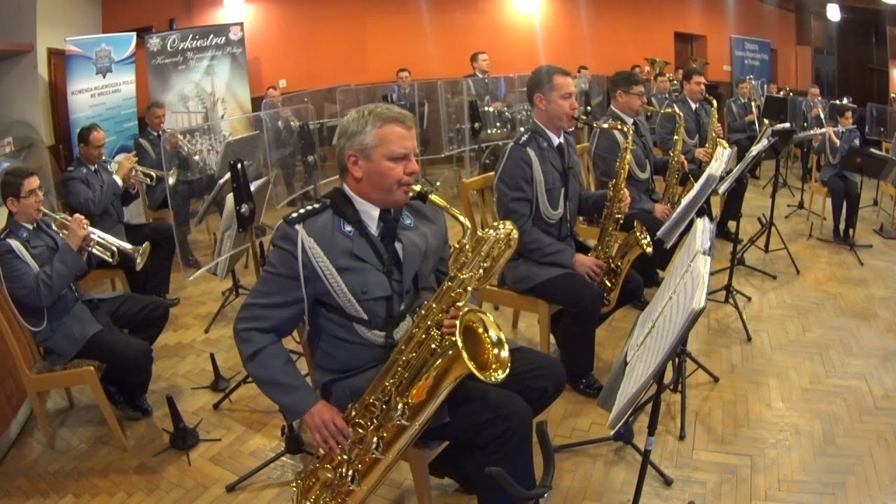 Kolejna lekcja muzyki autorstwa Orkiestry Policyjnej z Wrocławia