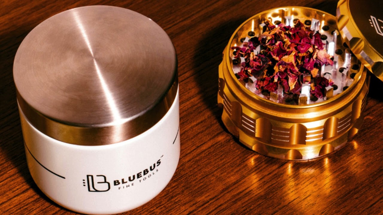 Treat Mom Like a Queen! 20% Off!
