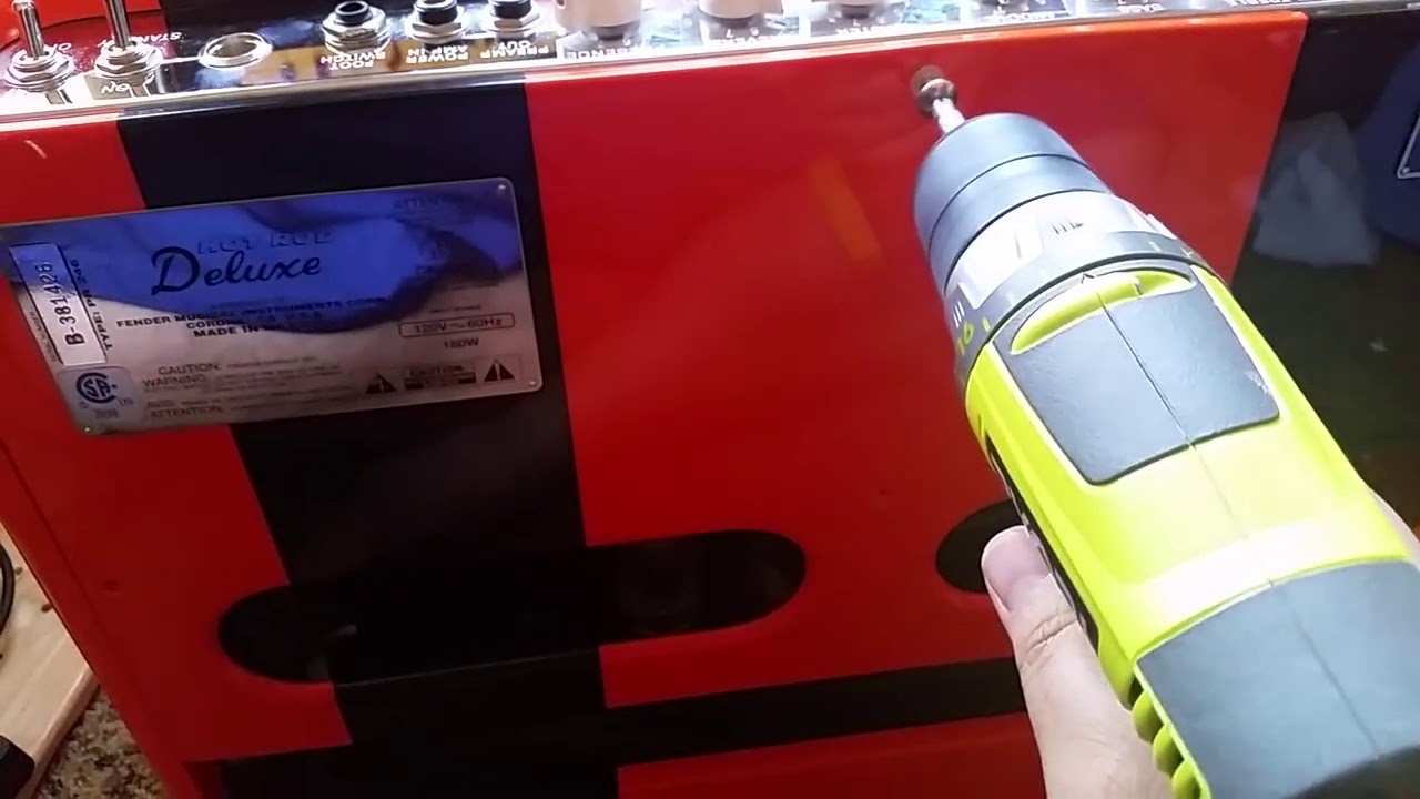 How to change the light in your Fender Hot Rod Amp