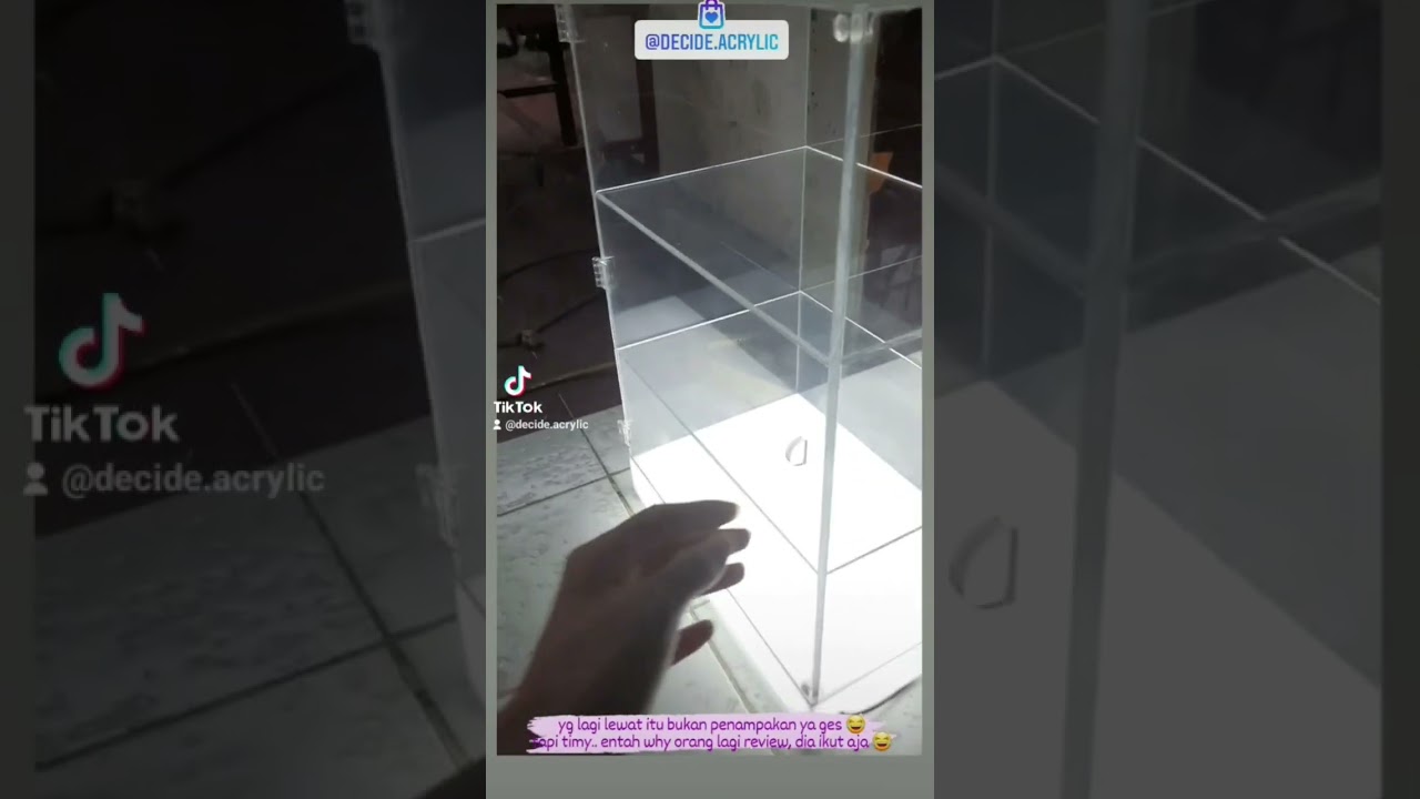 AKRILIK DISPLAY RAK LEMARI LED UK. 30x20x45 5 MM #akrilik #akrilikcustom #acrylic #display #led