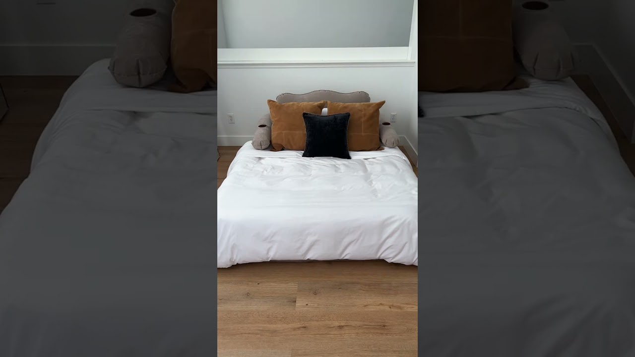 Life Hacks - Self Inflating Blow up Mattress with built-in backrest and cup holders