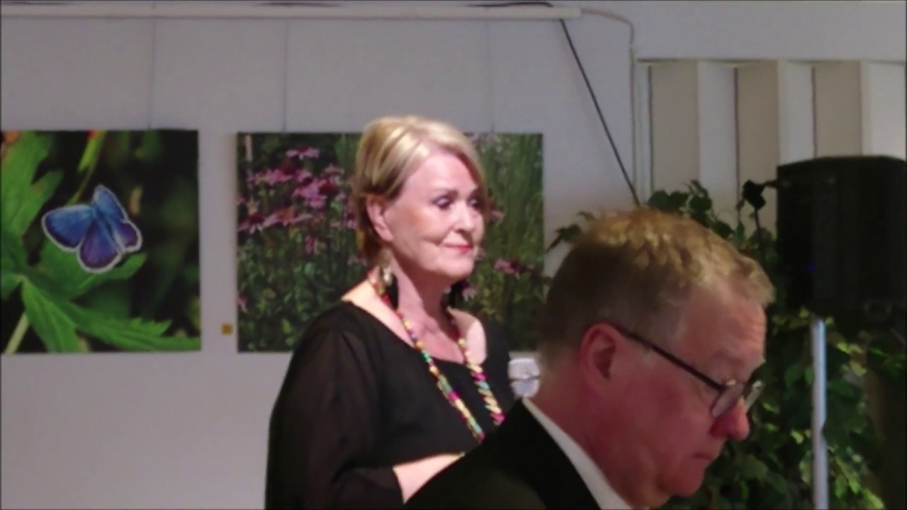Lea Laven - Olen kuullut on kaupunki tuolla