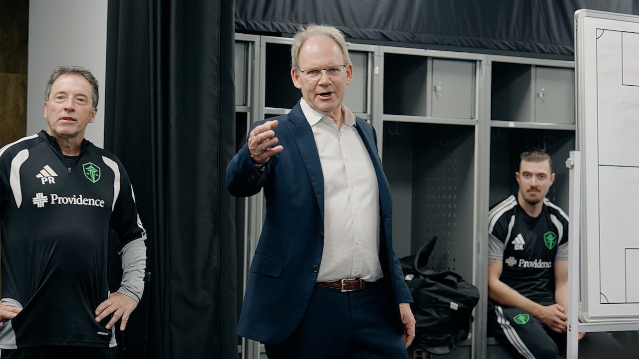 All-Access: Brian Schmetzer addresses team in locker room following win at San Jose Earthquakes
