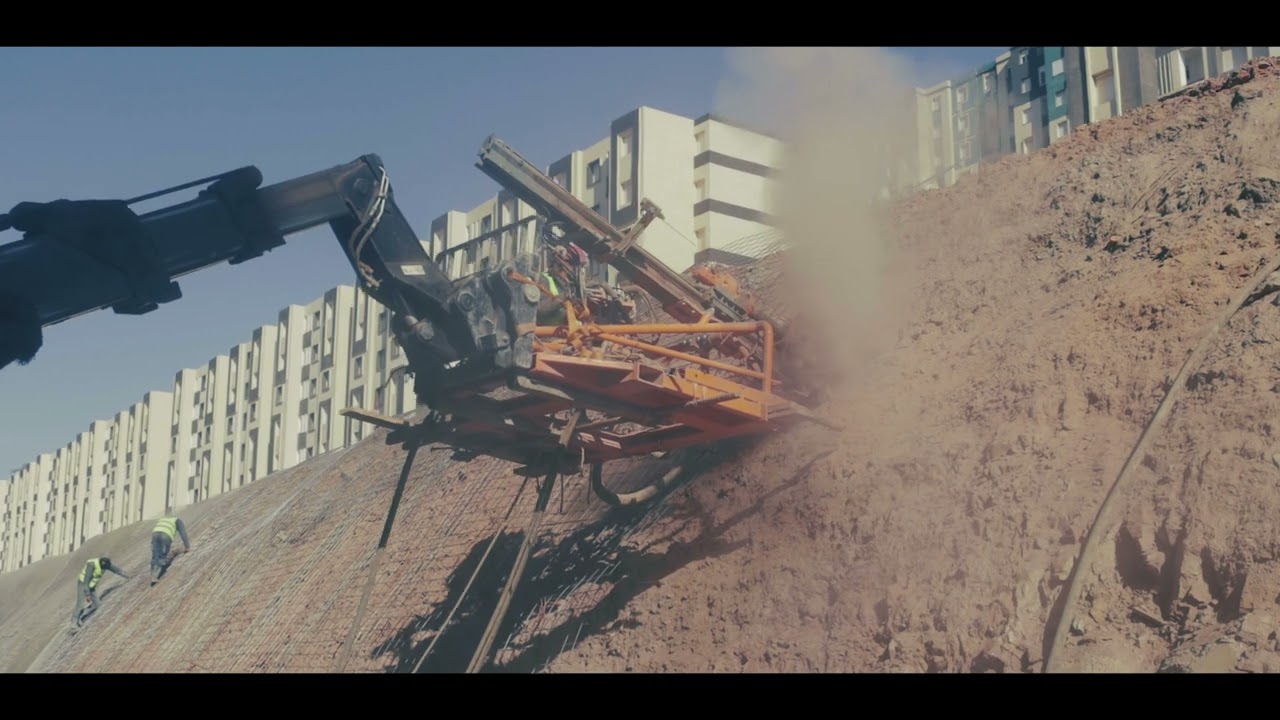 IGHZER OUZARIF Slope stabilization | تعزيز المنحدرات على مستوى القطب العمراني إغزر أوزاريف