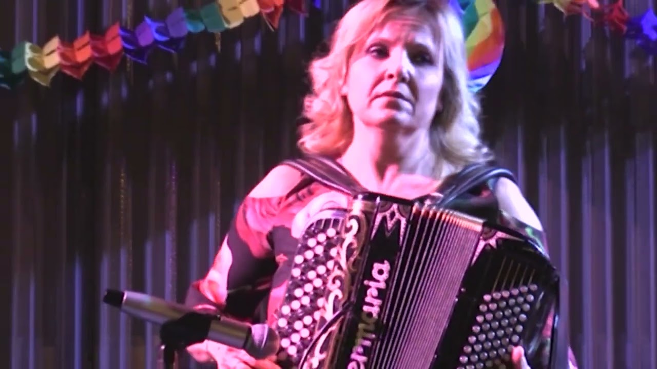 BARBARA LUCCHI    MASSIMO VENTURI     Gitano  valzer