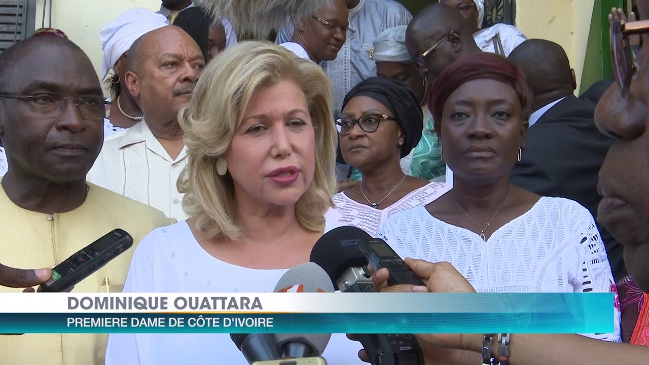 Madame Dominique Ouattara, au chevet de la famille du petit Bouba