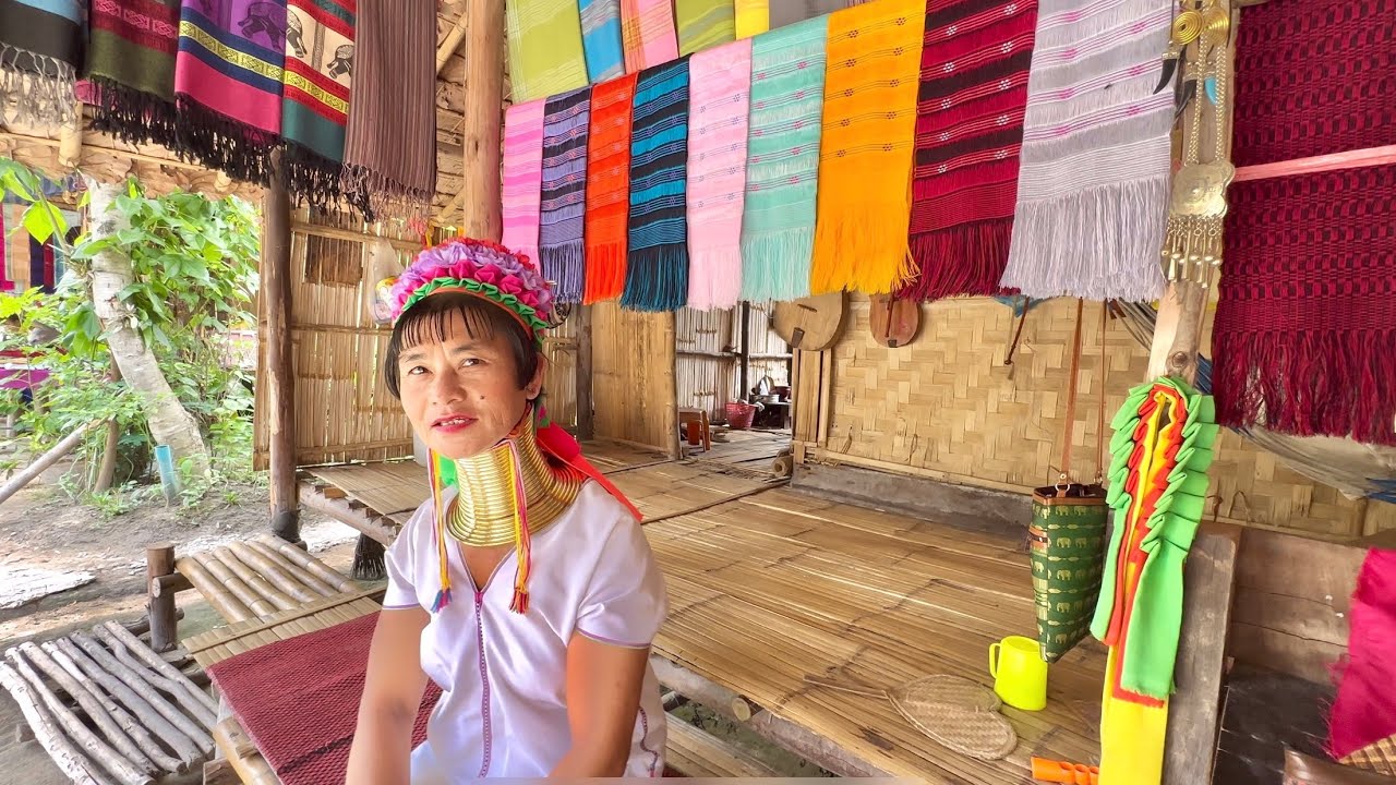 68. 4K Visit the village of 5 hill tribes in Chiang Mai. Amazing cultures! Love their simple lives❤️