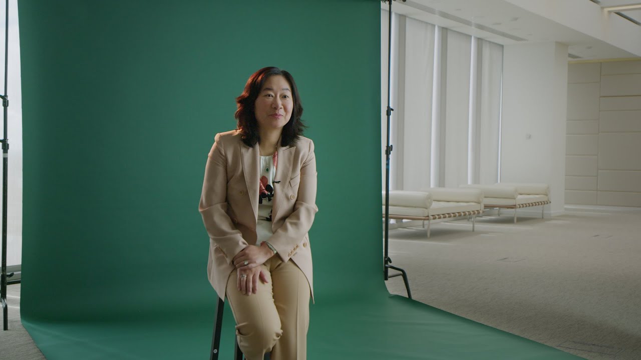 Clifford Chance London - The Real Contract: Maggie Zhao