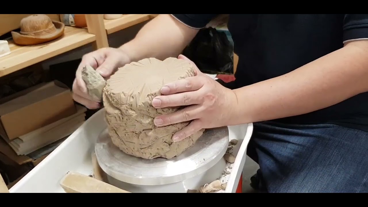 Kurinuki Planter for cactus & succulents