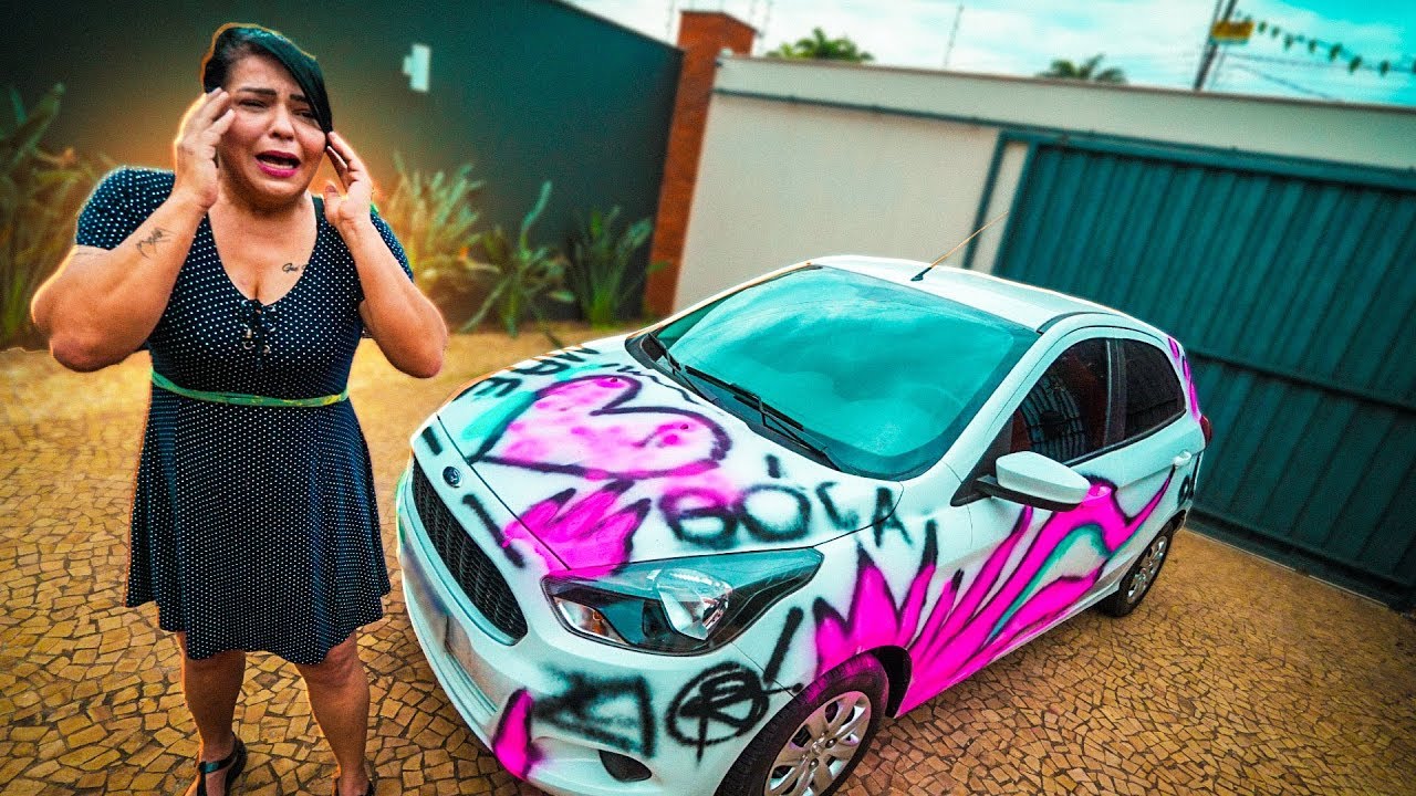 PICHEI INTEIRO O CARRO NOVO DA MINHA MÃE !