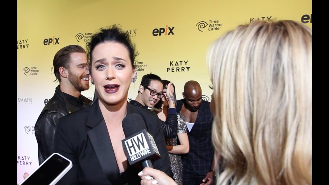Katy Perry INTERVIEW - 'Prismatic World Tour' Movie Premiere!