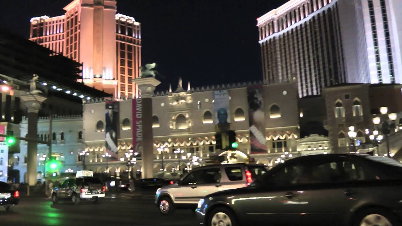 Road Trip USA Part 6 : Las Vegas - Shopping, gambling & Strip by night !