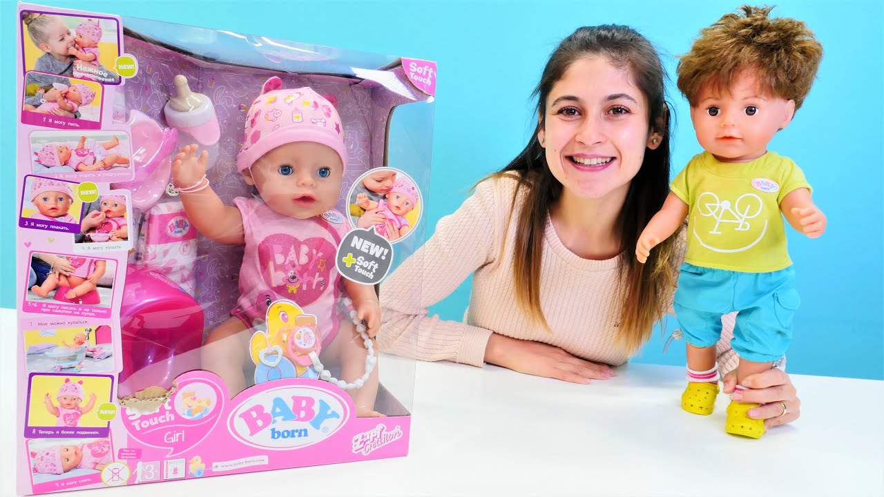 Baby Born yeni oyuncak bebek kutu açılışı. Ayşe Mert'in kardeşi Naz bebeği getiriyor. Evcilik oyunu