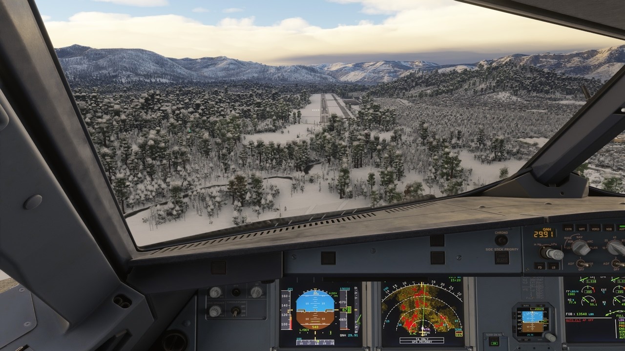 Сложная посадка FENIX A319 в режиме TVL с самолетом сопровождения и FSRealistic Plus