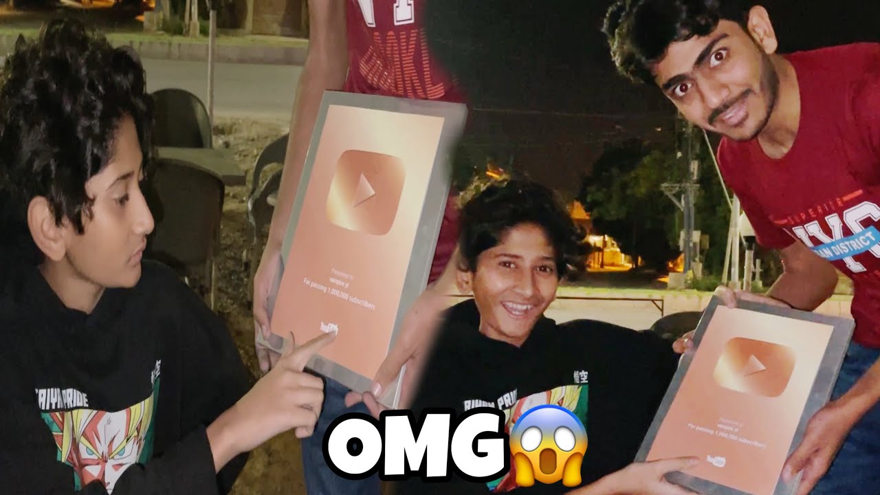 Suprising Vampire YT with Golden PlayButton 😱 | Prank Gone Wrong 😂