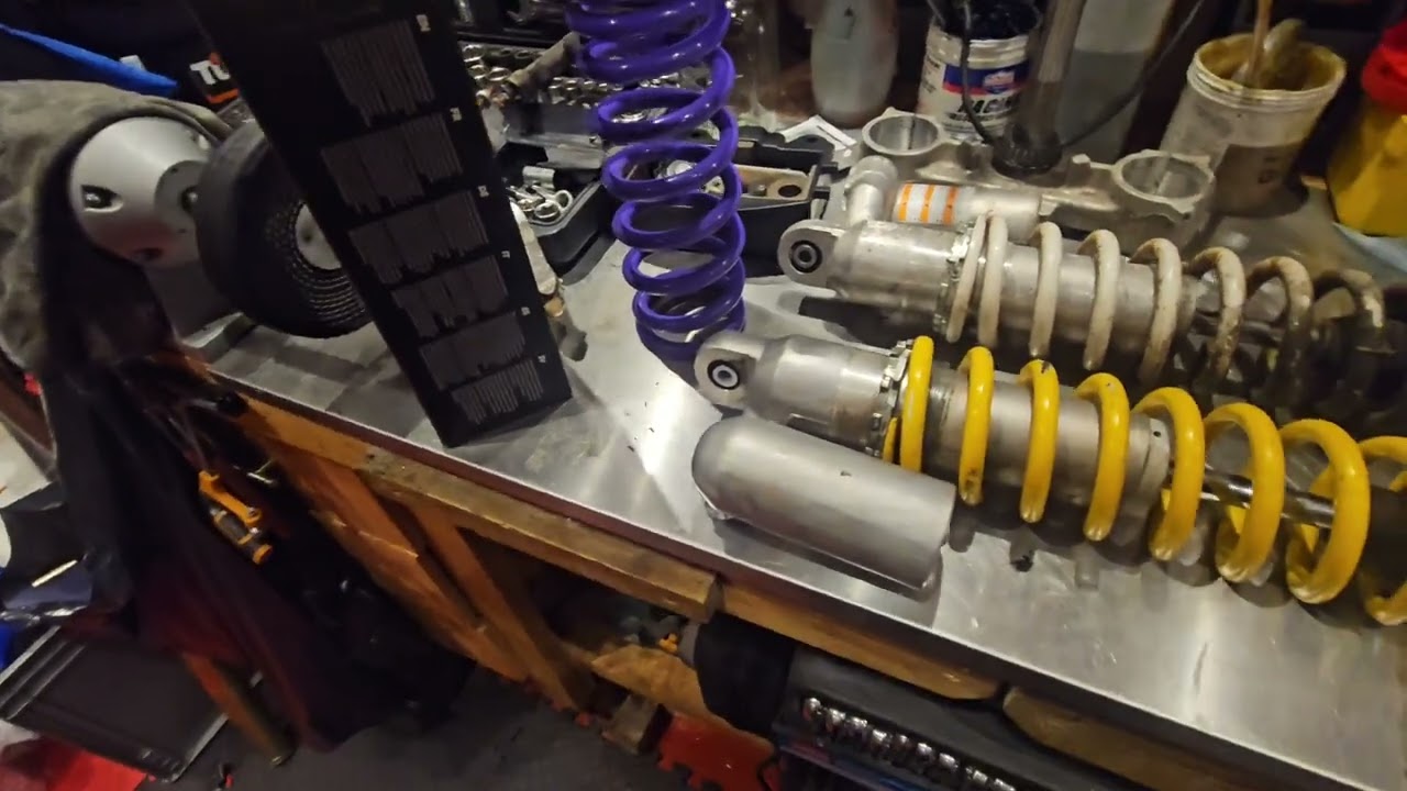 Video 8 DRZ 400 SM 2008 Barn Find Full Restoration Project Rear Suspension New heavier spring
