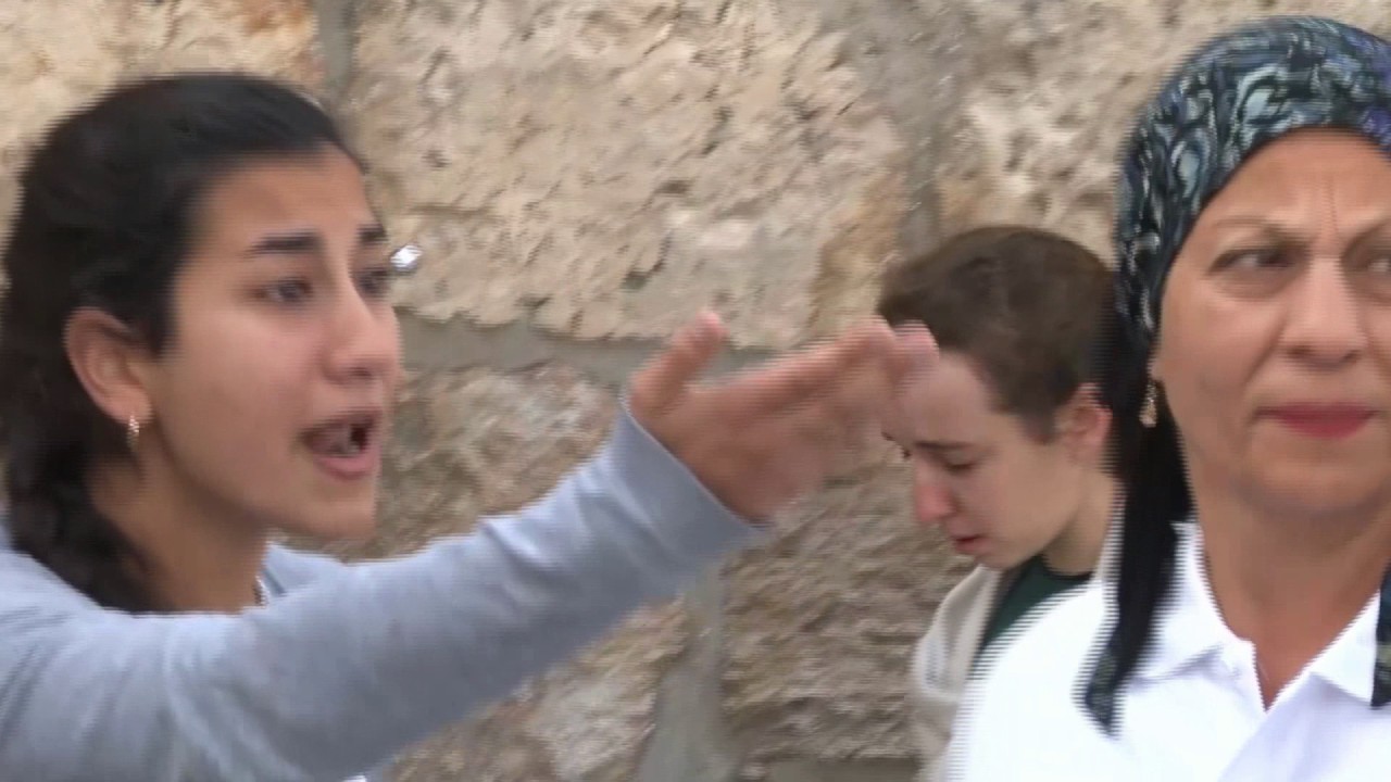 צעקות והפרעות בתפילת נשות הכותל - ראש חודש אייר 2017