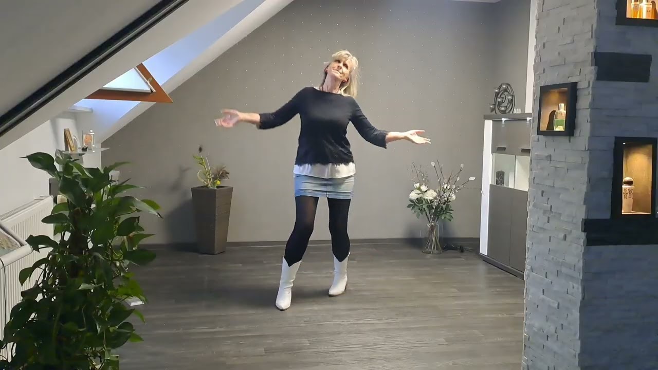 VERLIEBT,  VERLIEBT  (de) - Choreographie: Claudia Arndt (DE) - Januar 2022