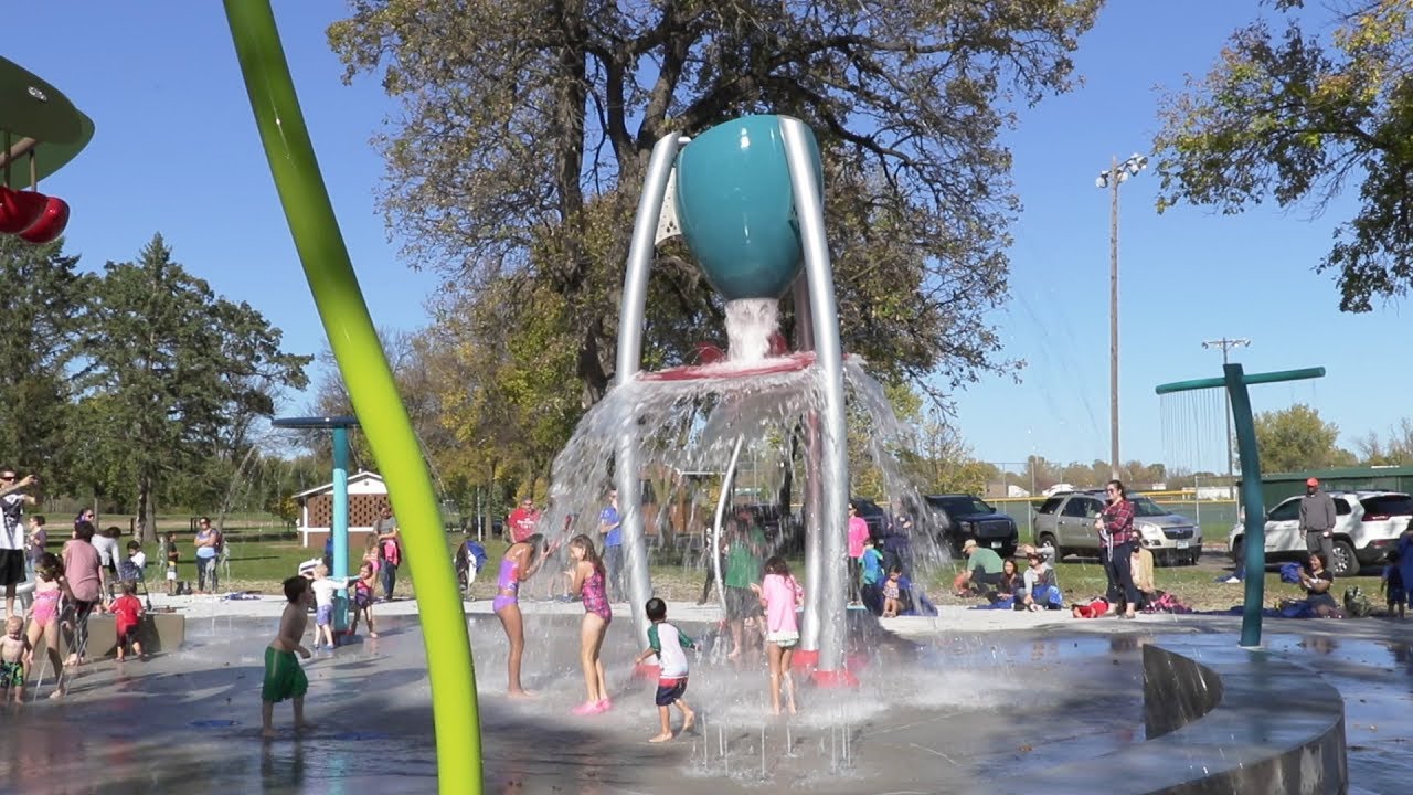 Central Park - Delano, MN - Visit a Splash Pad - Aquatix®